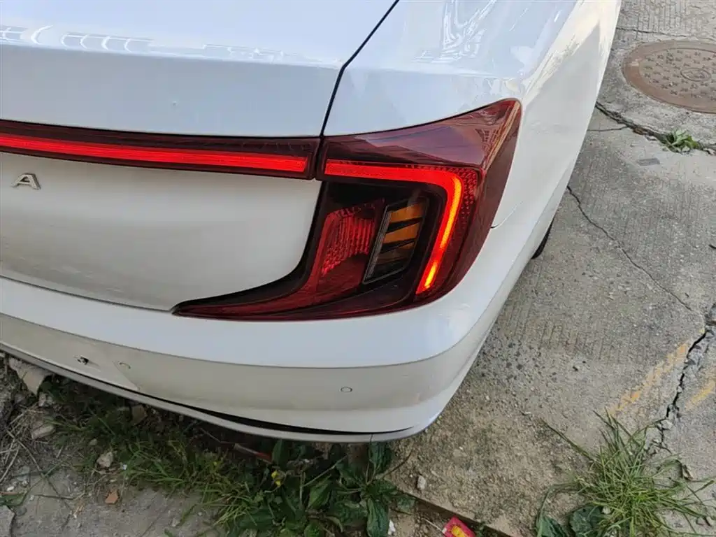 Hyundai Mistra 2021 1.8L CVT GLX Elite фото 8