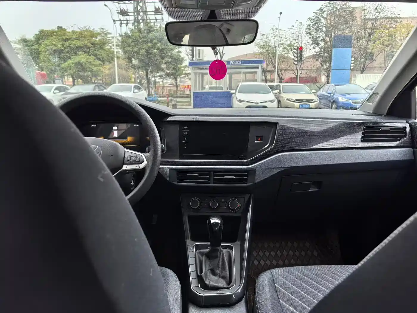 Volkswagen Lavida 2023 Xinrui 1.5L Auto Xinyi Edition фото 8