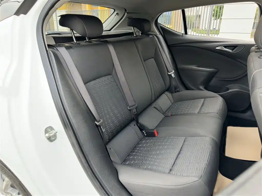 Buick Verano 2016 Hatchback 15S Auto Progressive фото 17