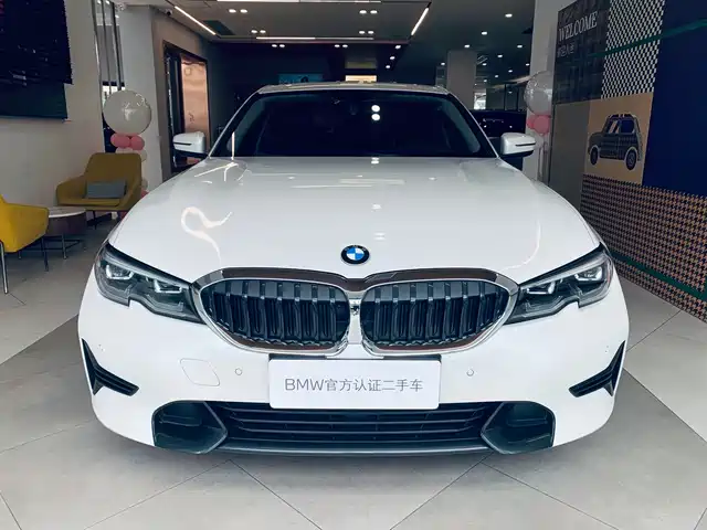 BMW 3 Series 2020 320i Sport Package — фото 3