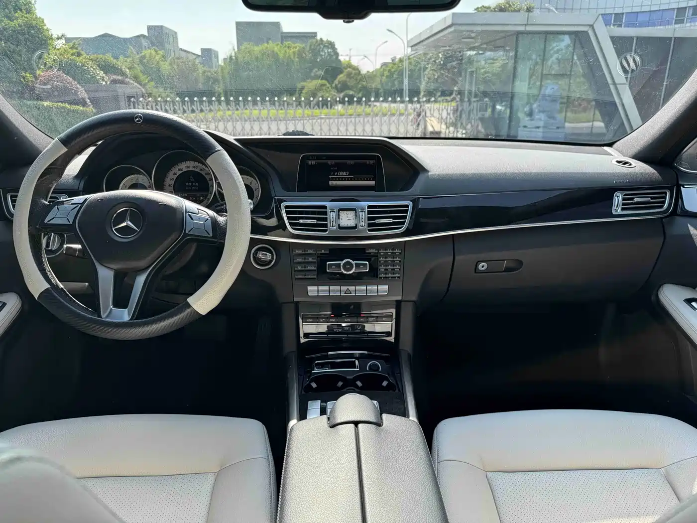 Mercedes-Benz E-Class 2014 Facelift E 260 L Sport фото 5