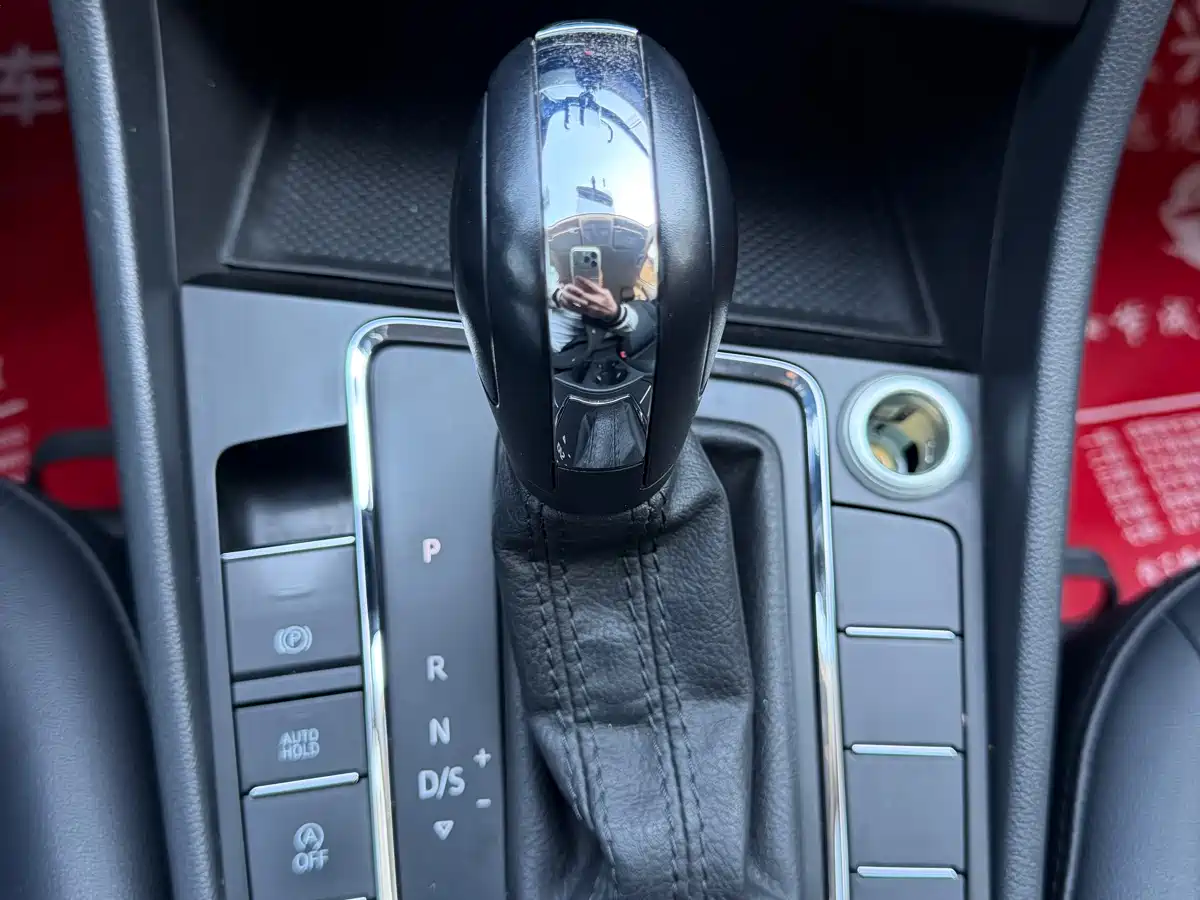 Volkswagen Bora 2020 1.5L Automatic Fashion фото 18
