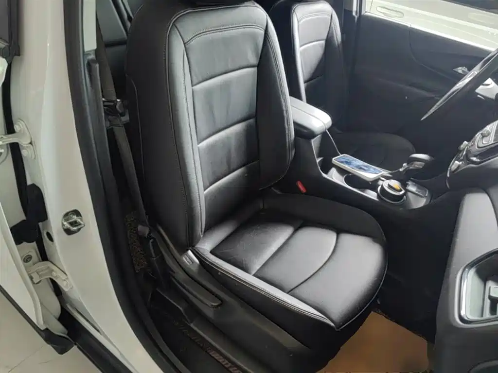 Chevrolet Equinox 2021 535T Chijie Edition фото 25