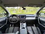 Фото 18 - Geely Coolray