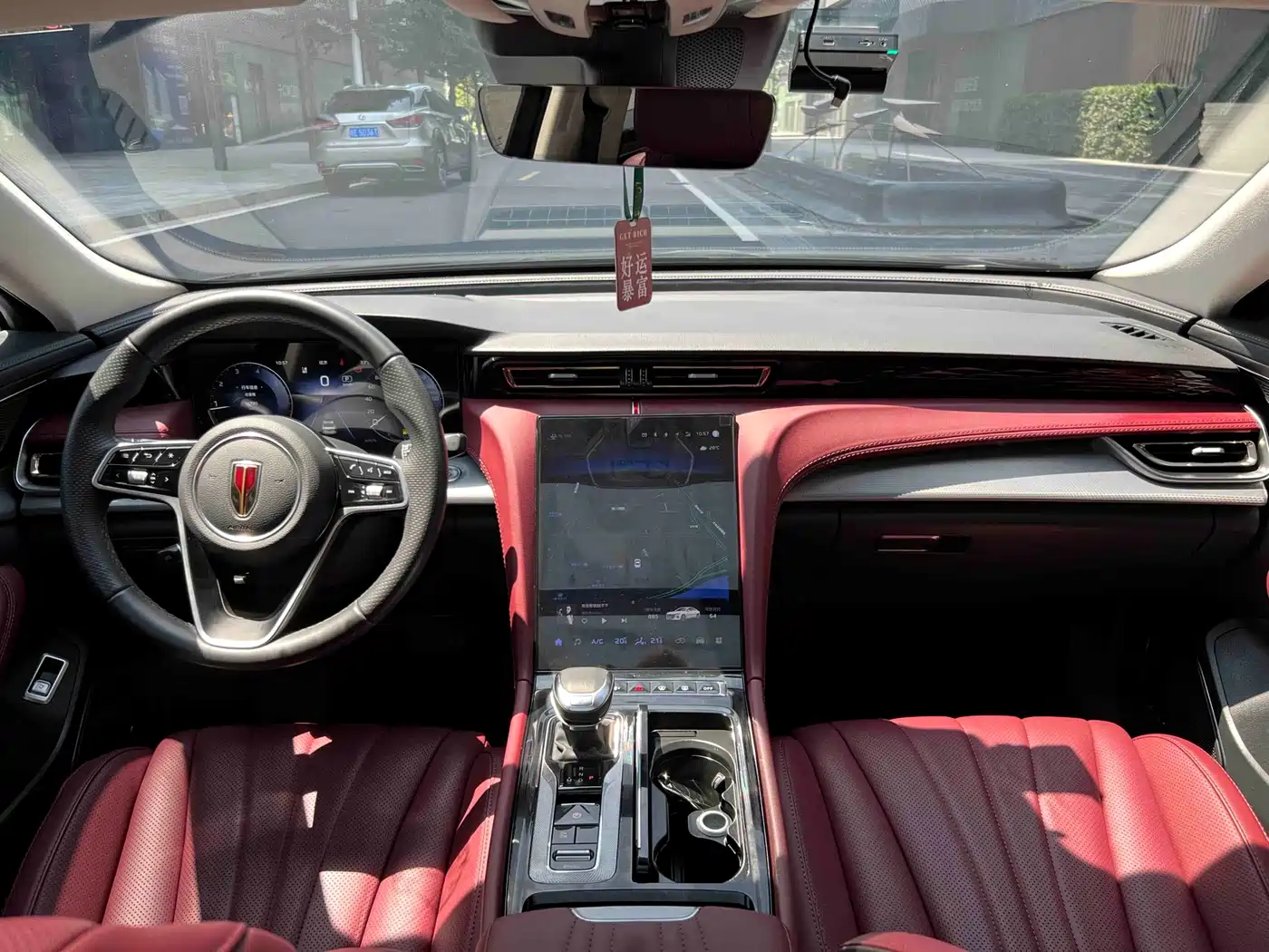 Hongqi H5 2024 2.0T Automatic Smart Connect Flag Smooth Edition фото 10