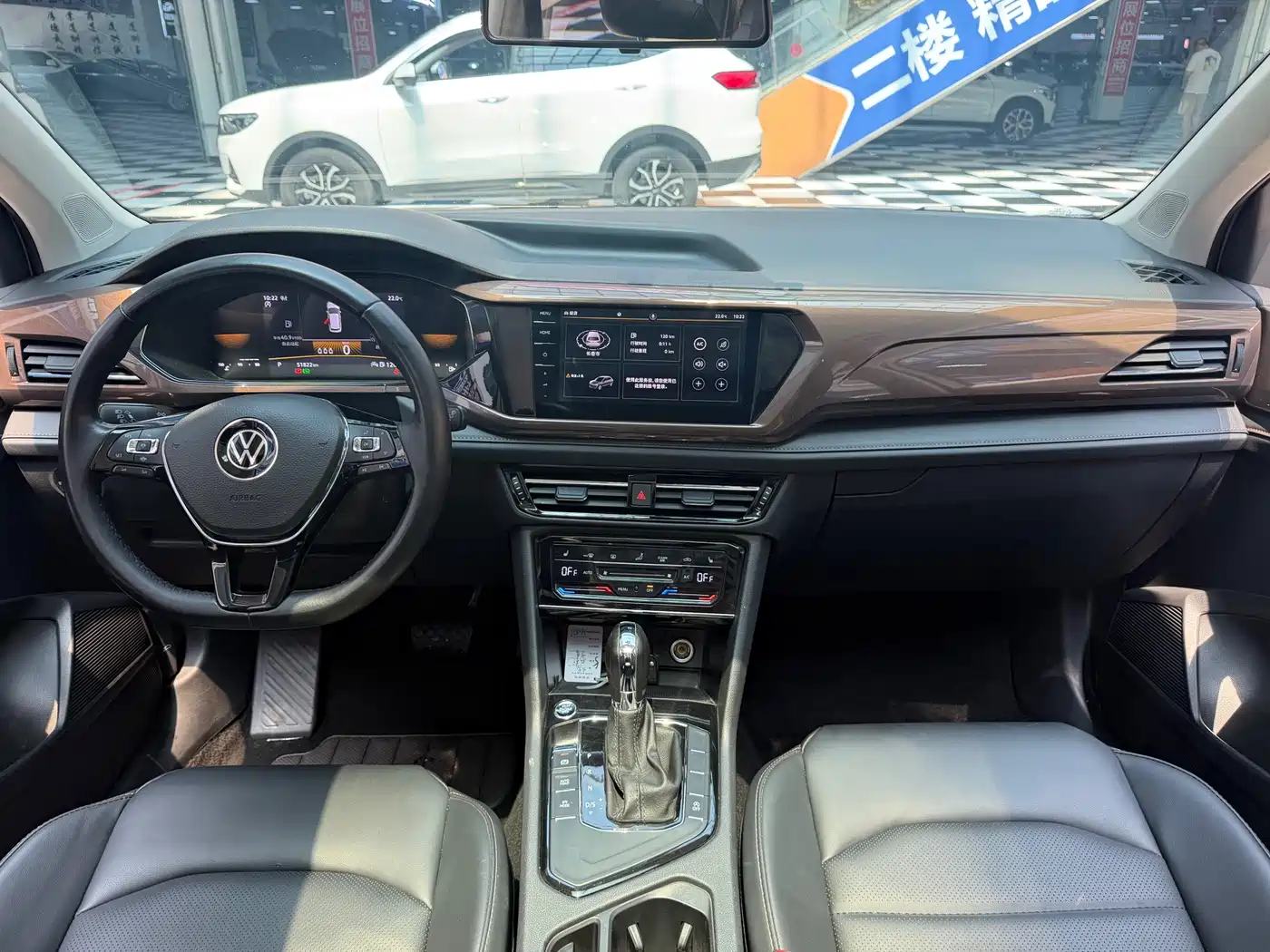 Volkswagen Tharu, миниатюра 9
