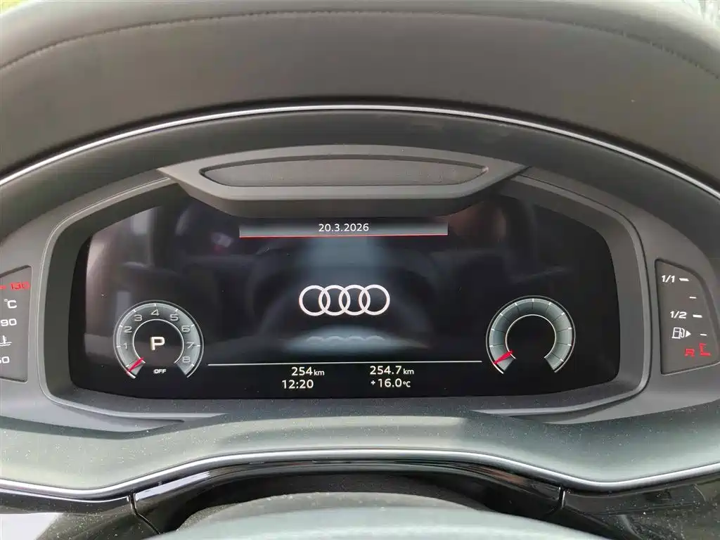 Audi Q8 2024 55 TFSI Luxury Sport фото 9