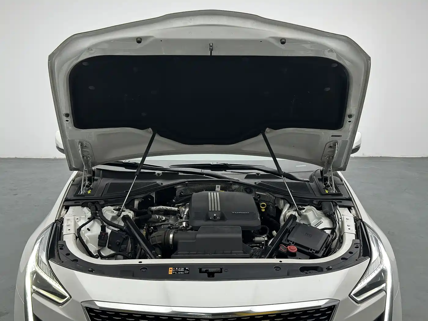 Cadillac CT6 2019 28T Fashion Model фото 9