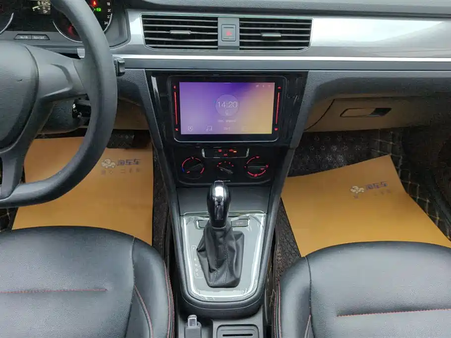 Volkswagen Bora 2018 1.5L Automatic Fashion фото 16
