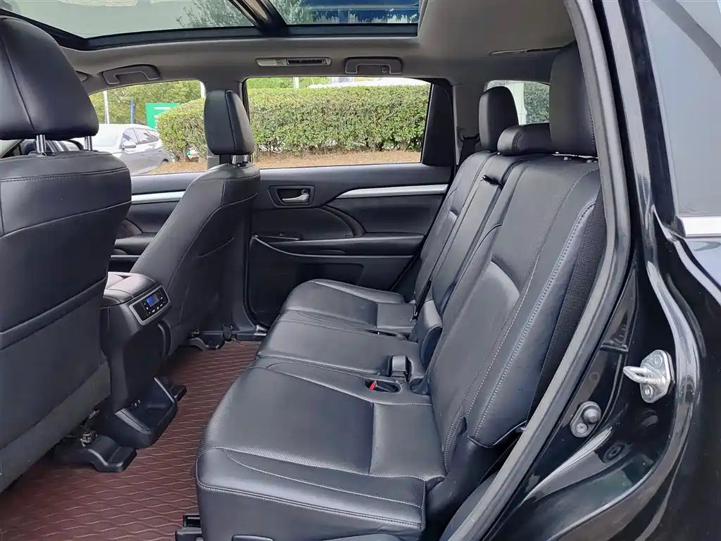 Toyota Highlander 2018 2.0T 4WD Luxury 7-seater (China V) фото 8