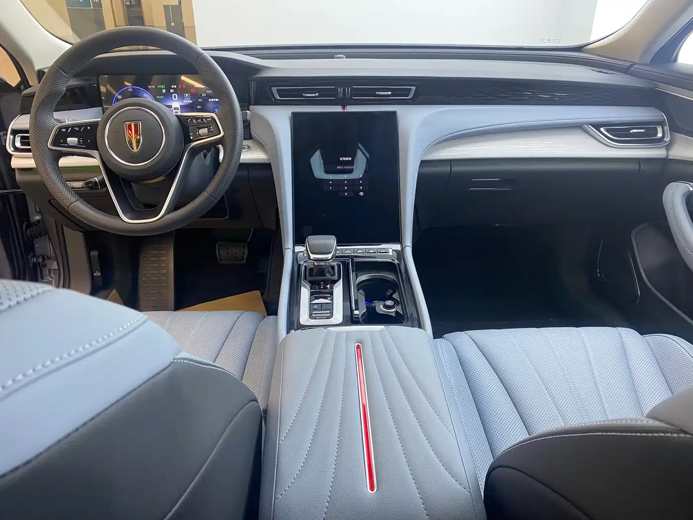 Hongqi H5 PHEV 2025 170 Super Hybrid Edition фото 8