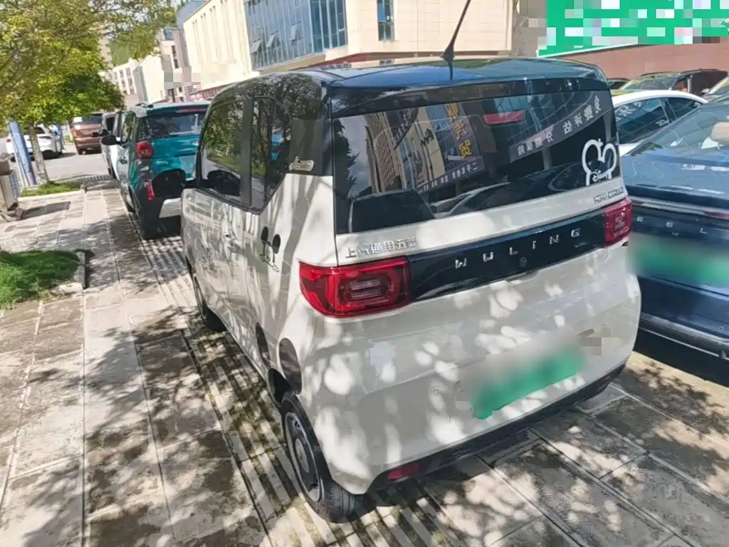 Фото 5 - Wuling Motors Hongguang MINIEV