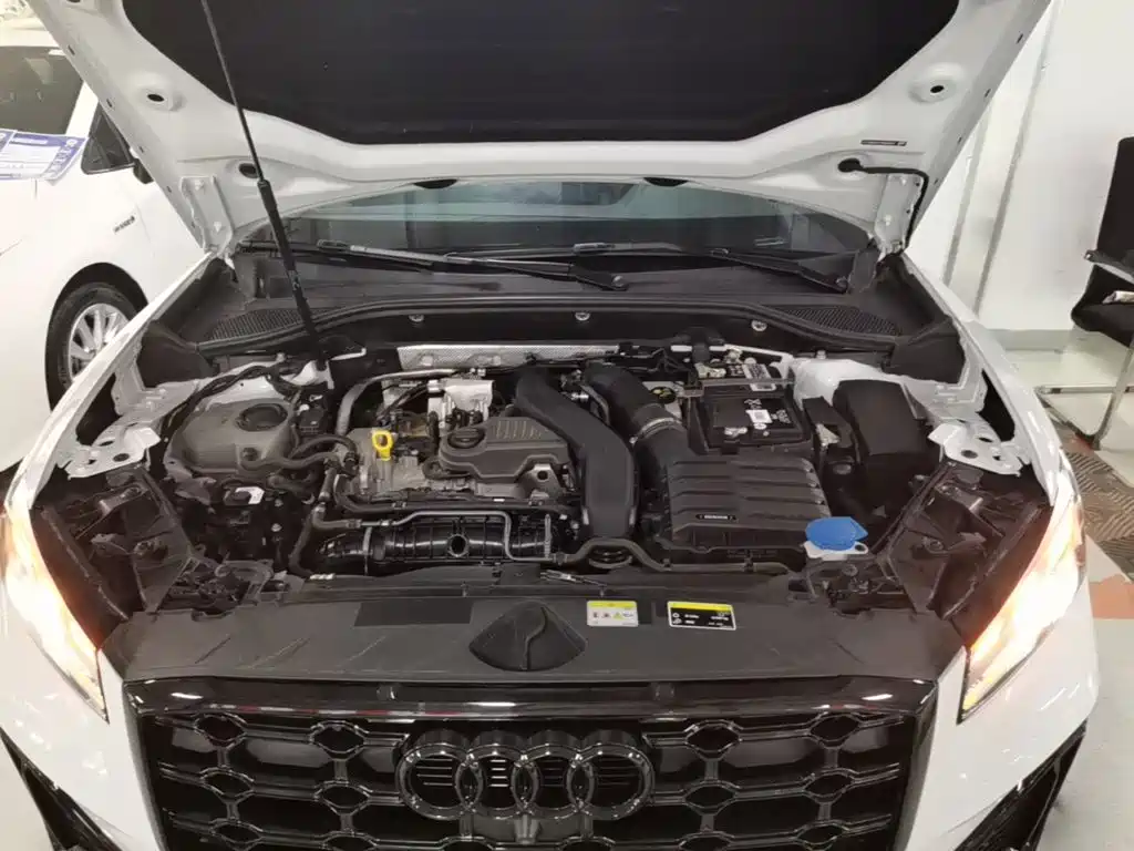 Audi Q2L 2024 2023 35TFSI Luxury Sport