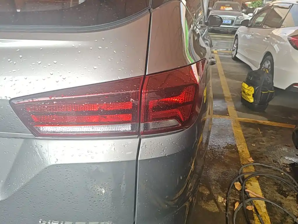 Фото 8 - Baojun 360