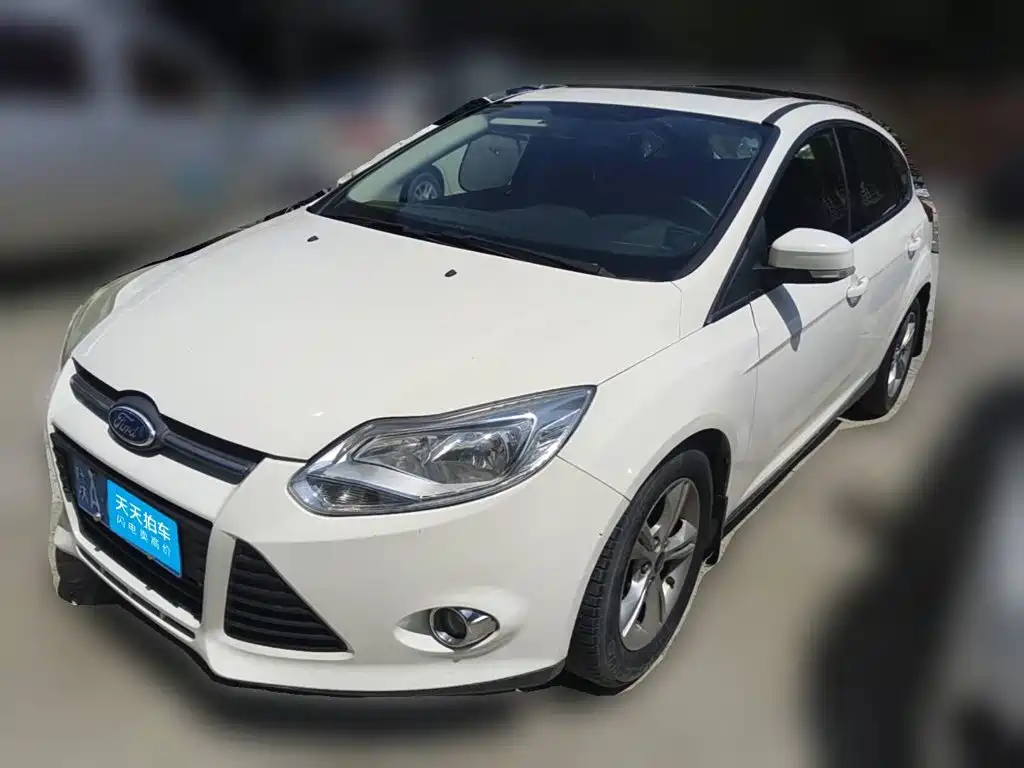 Ford Focus, 2015 год