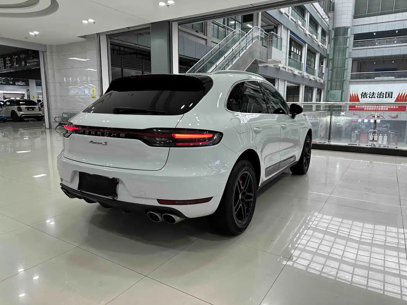 Porsche Macan 2020 Macan S 3.0T фото 5