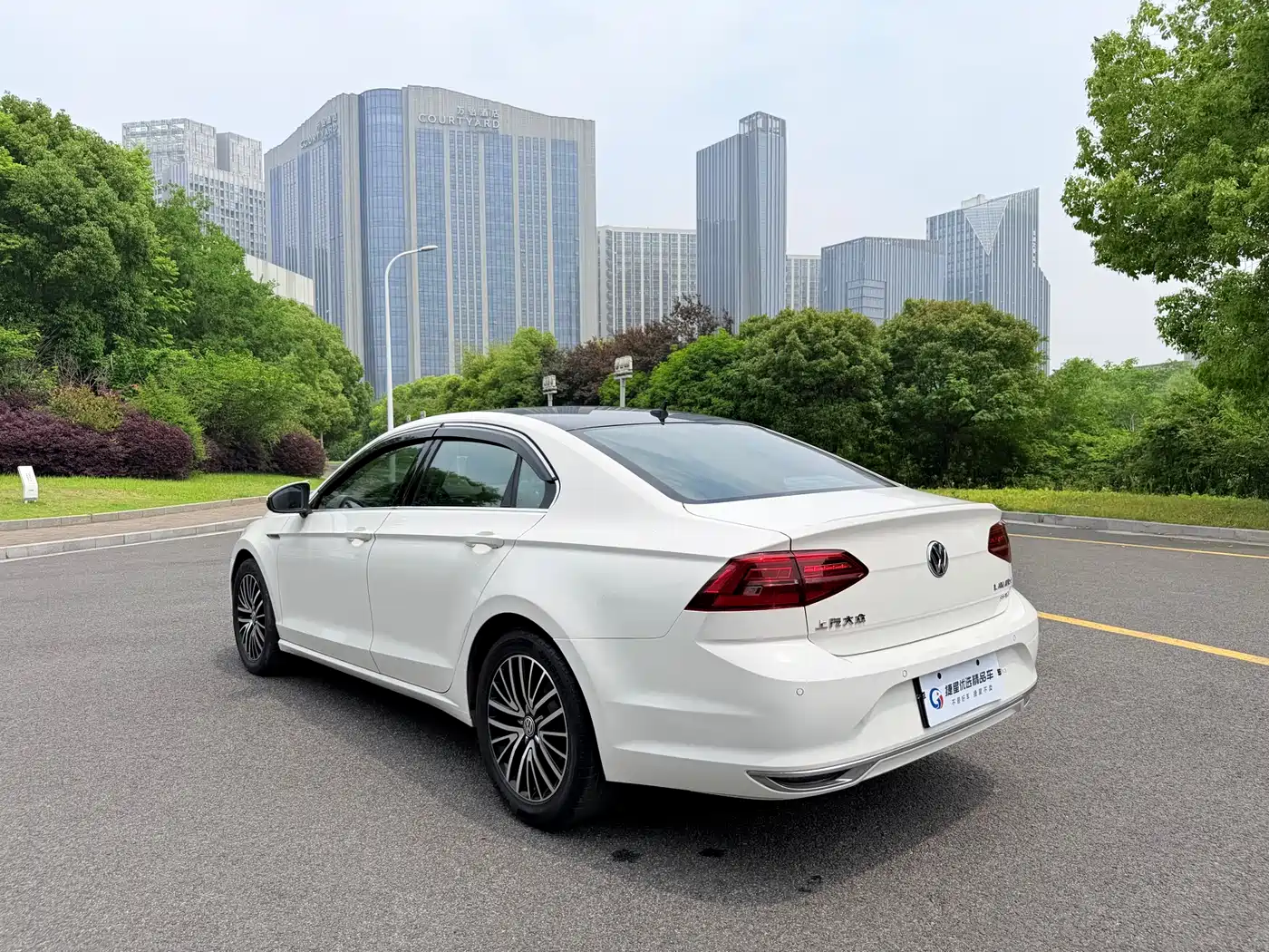 Volkswagen Lamando 2019 280TSI DSG Luxury Edition China V фото 9