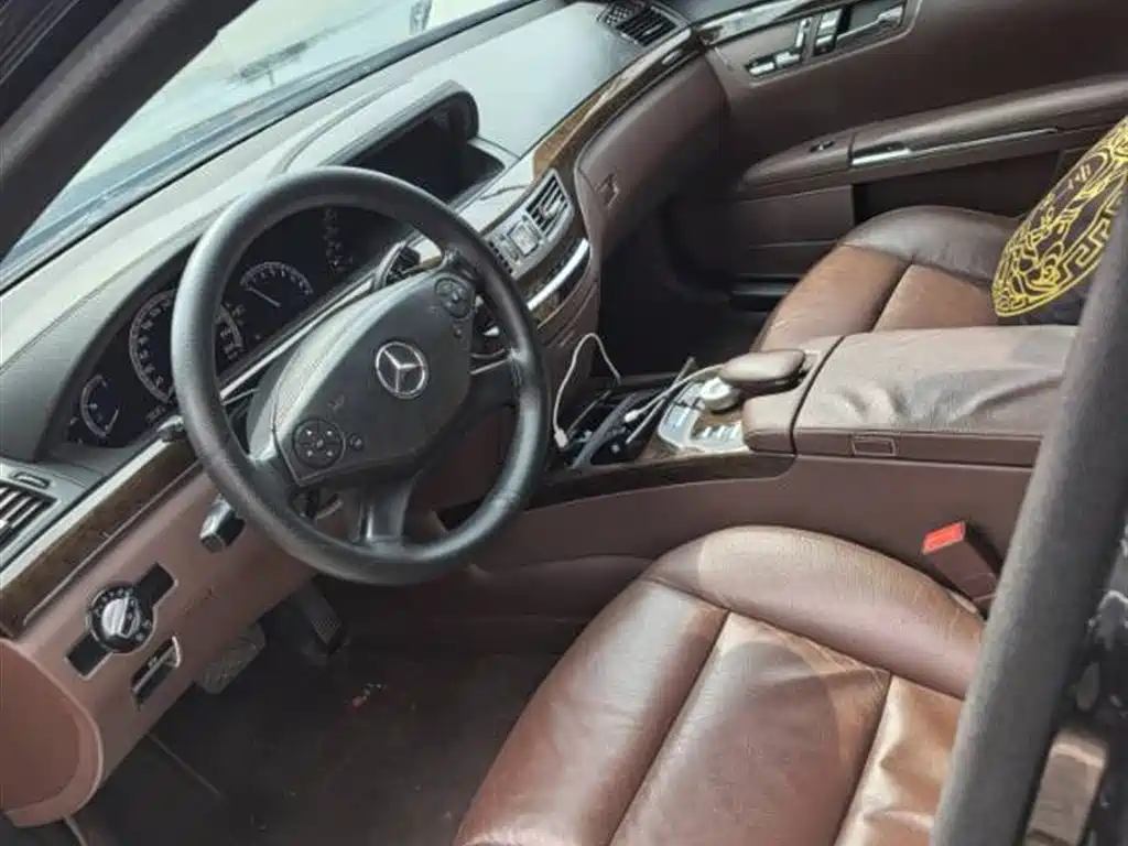 Mercedes-Benz S-Class 2012 S 300 L Business Simplified Edition фото 4