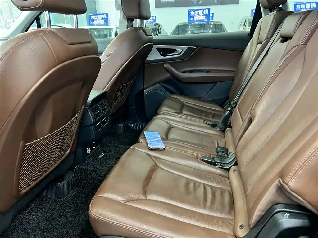 Audi Q7 2018 40 TFSI Comfort фото 25