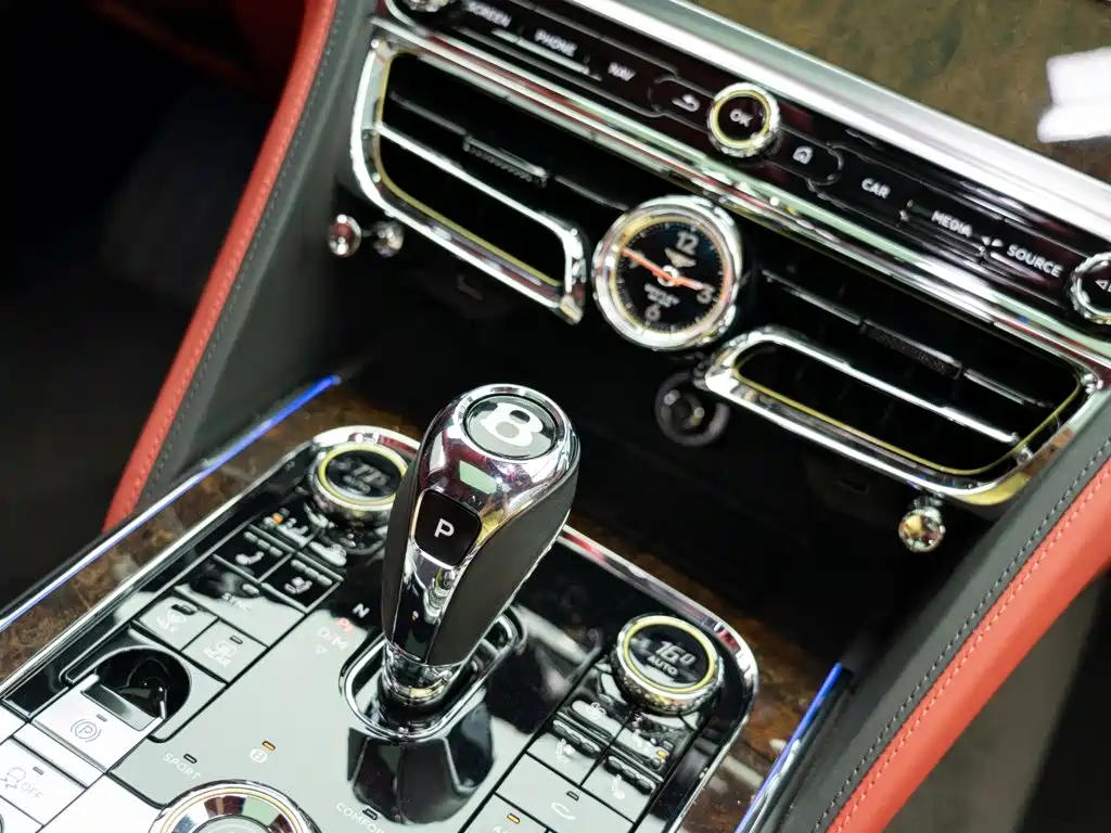 Bentley Flying Spur 2024 2024 4.0T V8 Standard Edition