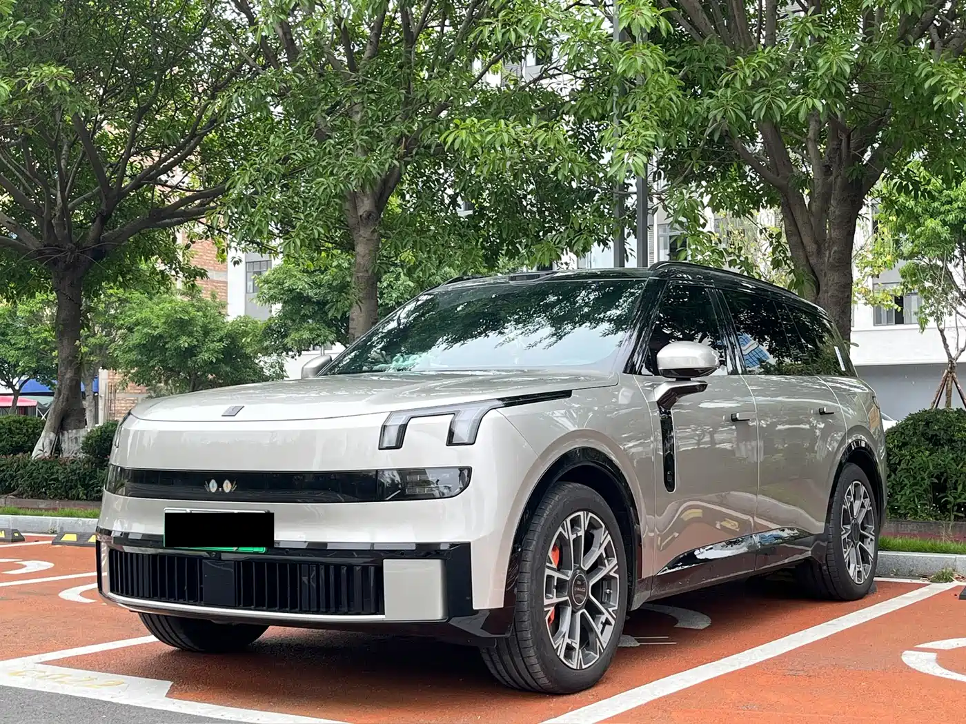 Lynk & Co 900 2025 1.5T Ultra