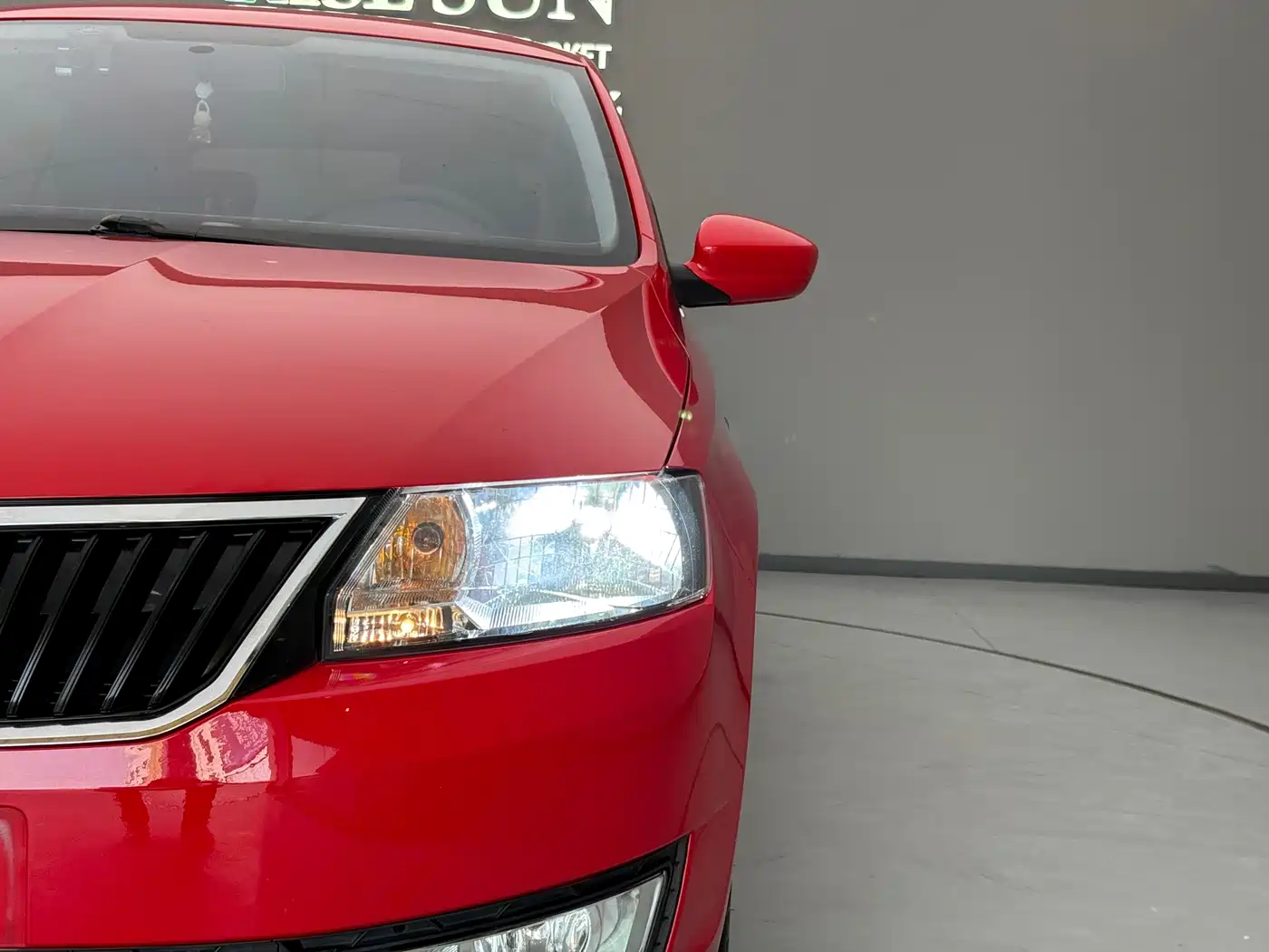 Škoda Skoda Rapid Spaceback 2018 2016 Facelift 1.6L Automatic Innovation Edition