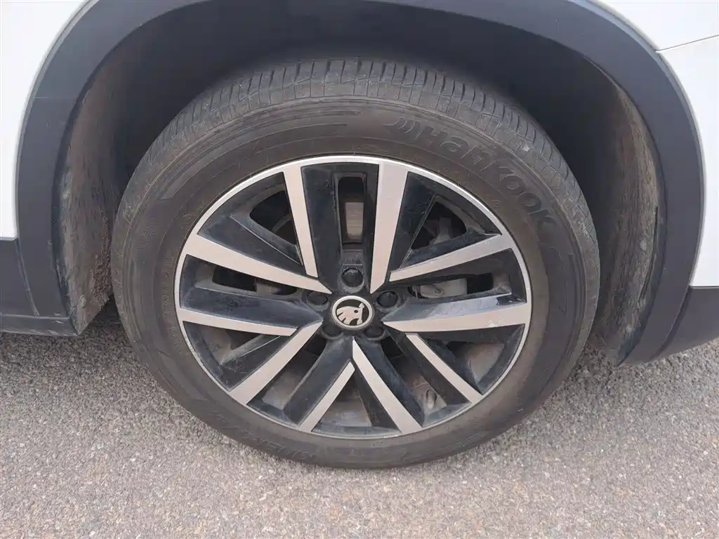 Škoda Kamiq 2020 Model 1.5L Automatic Comfort фото 26