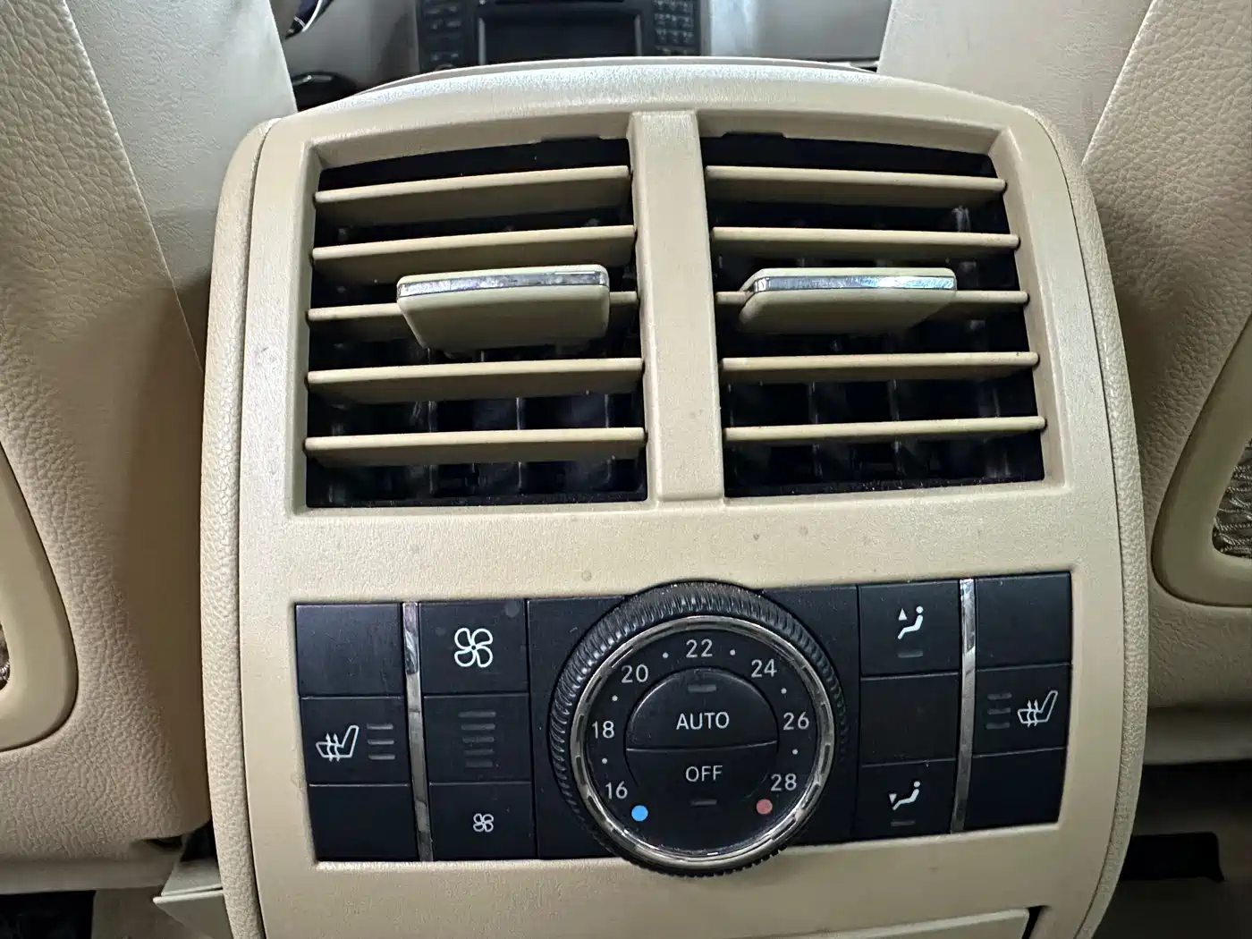 Mercedes-Benz GL-Class фото 13