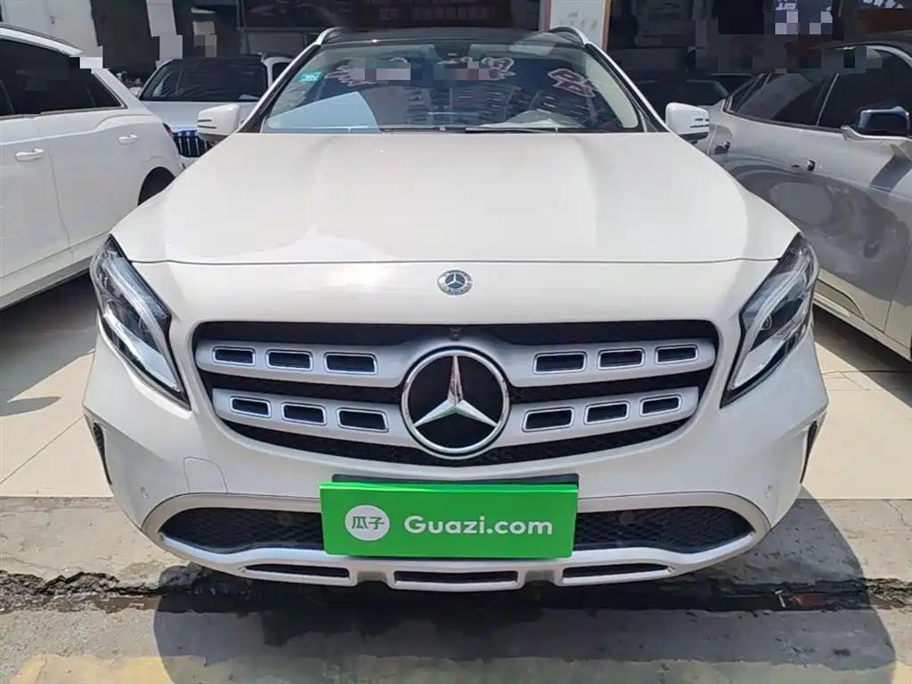 Mercedes-Benz GLA 2017 GLA 200 Dynamic фото 3