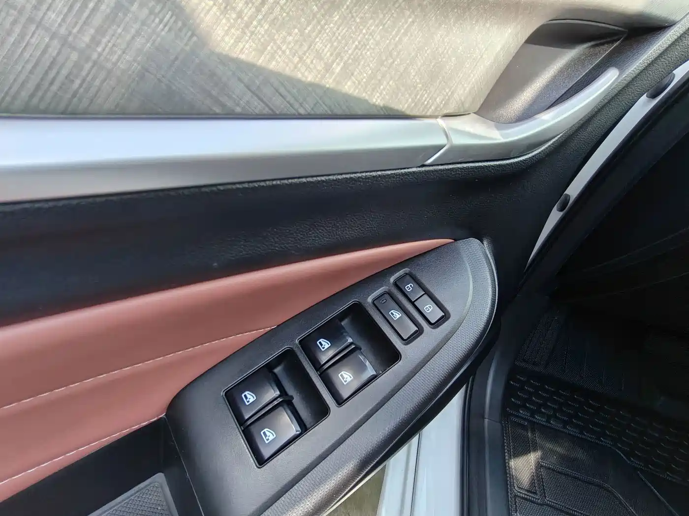 Photo 4 - Changan Eado