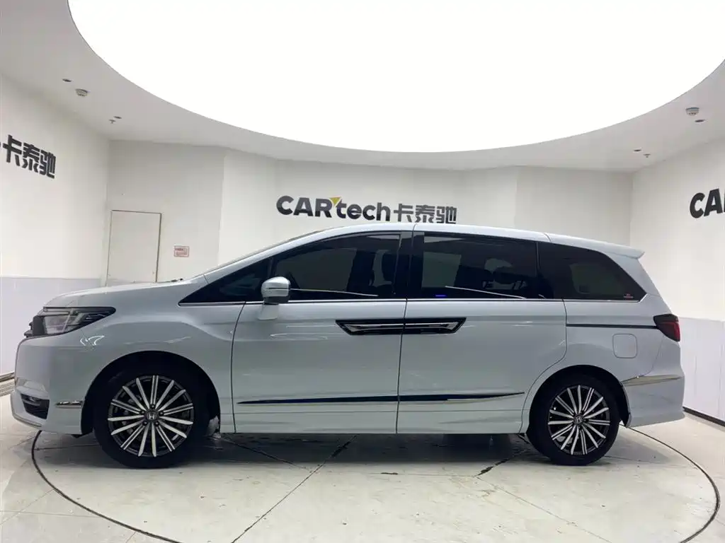 Honda Elysion 2025 2024 2.0L e:HEV Classic Edition