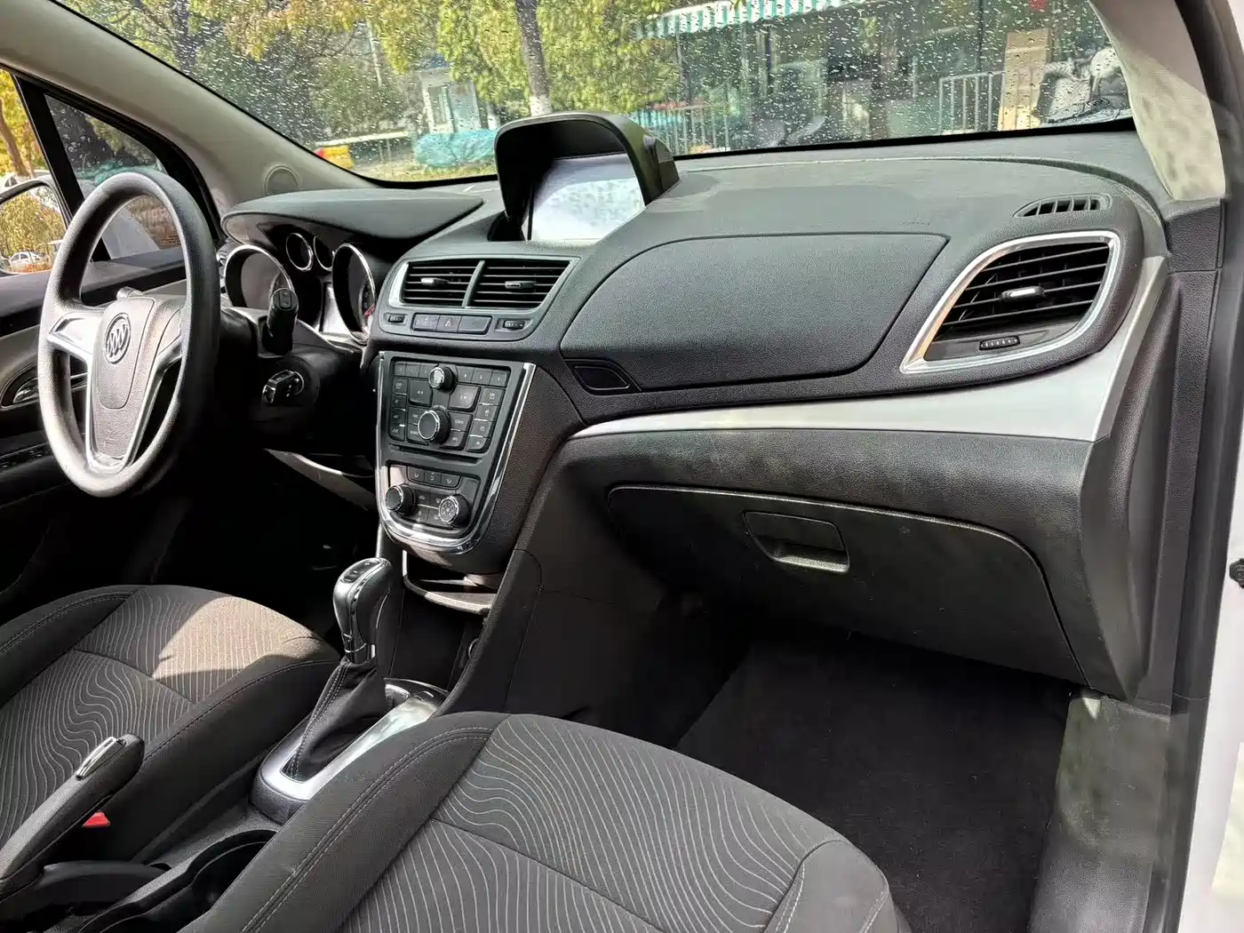 Buick Encore 2014 1.4T Automatic 2WD Urban Elite фото 16