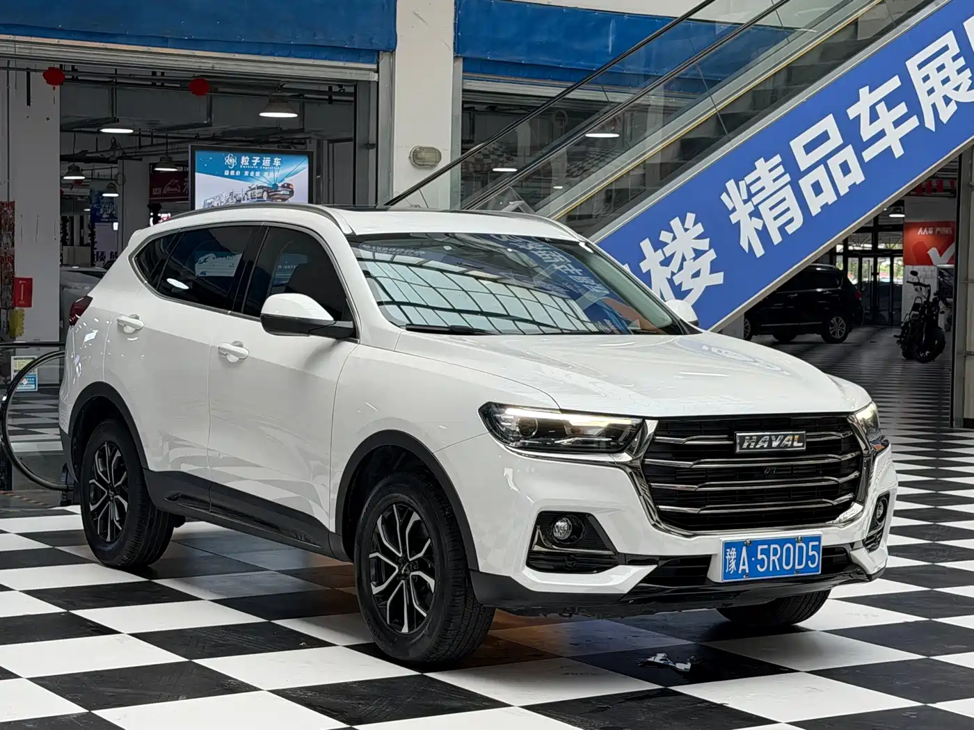 Photo 3 - Haval H6