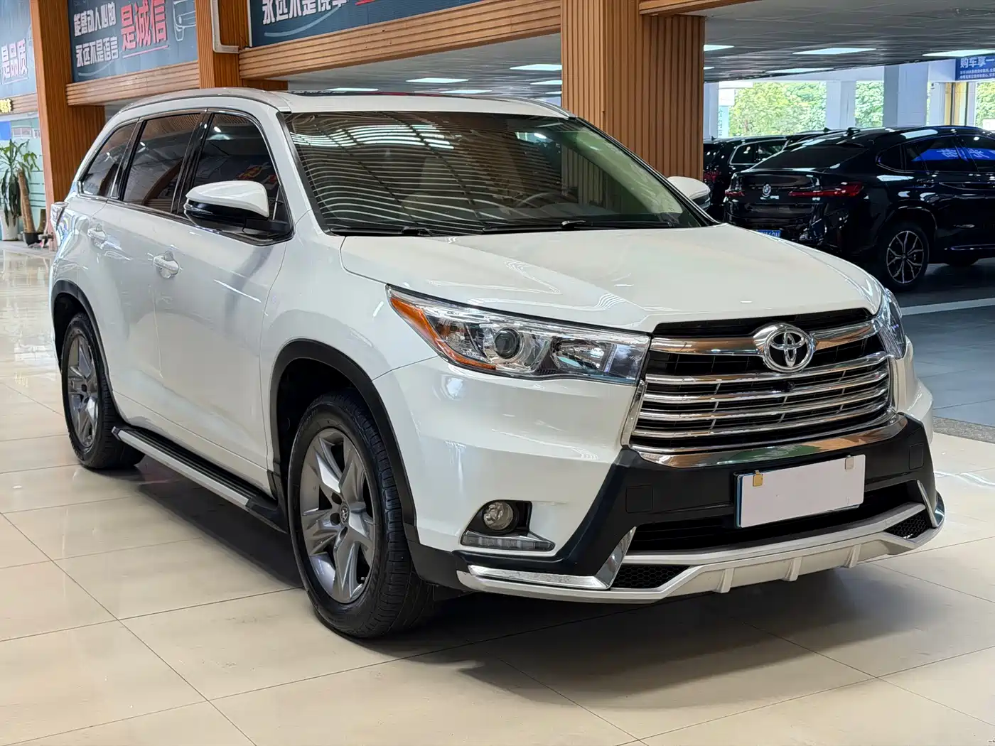 Toyota Highlander 2015 2.0T AWD Luxury Edition 7-seater фото 3