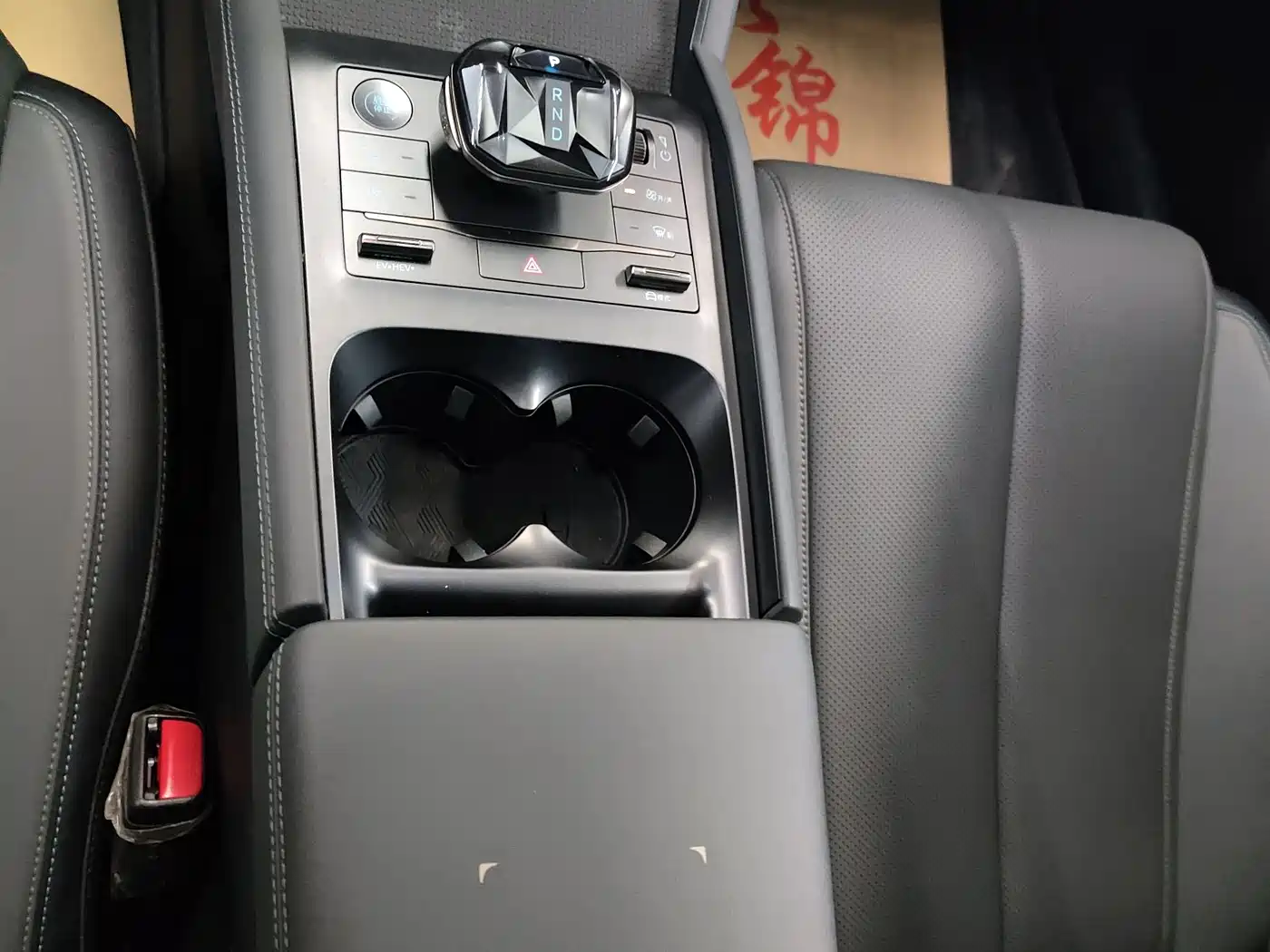 BYD Qin L 2024 DM-i 120KM Superior Edition фото 15