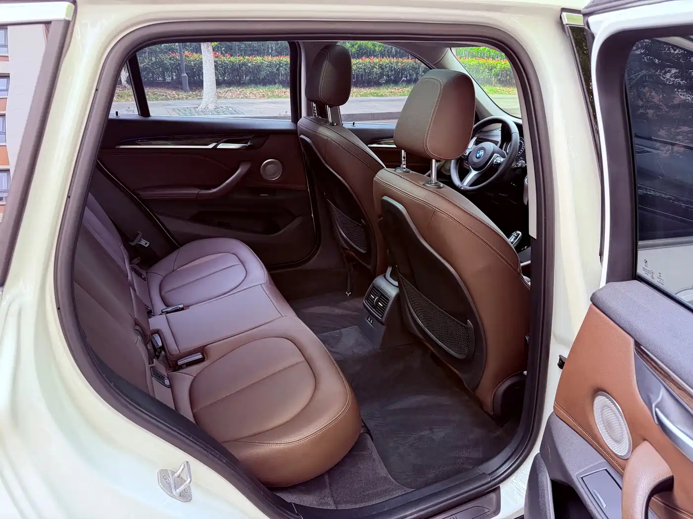 BMW X1 2021 Facelift xDrive25Li Premium фото 16