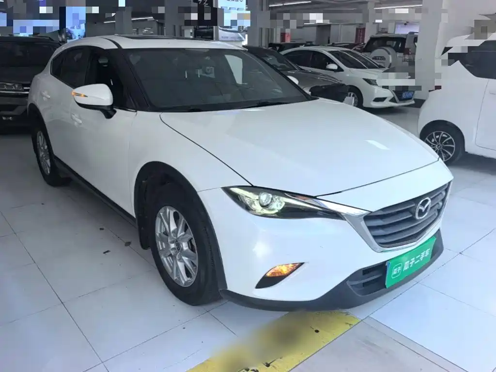Photo 4 - Mazda CX-4