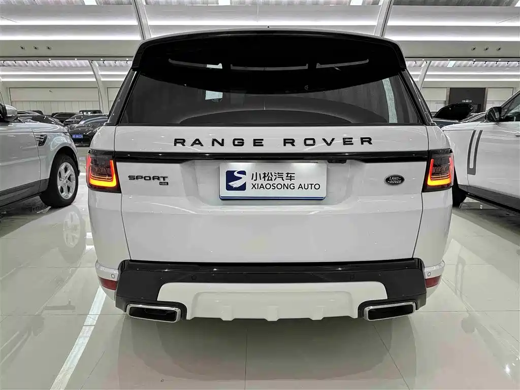 Land Rover Range Rover Sport 2022 3.0 L6 Gloss Black Edition фото 21