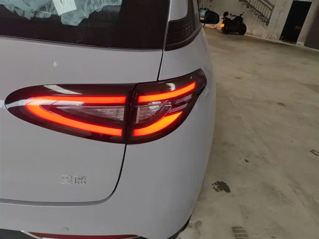 Geely Galaxy Starry Wish 2026 Edition 310km Youth Version фото 8