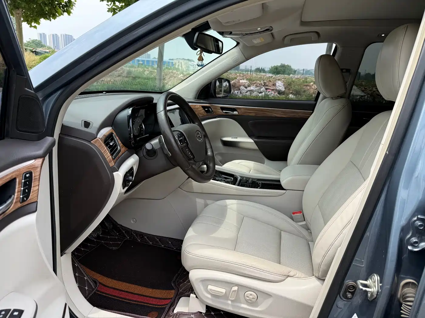 GAC Trumpchi Trumpchi GS8 2017 320T 2WD Luxury Smart Connect (7-seater) фото 4