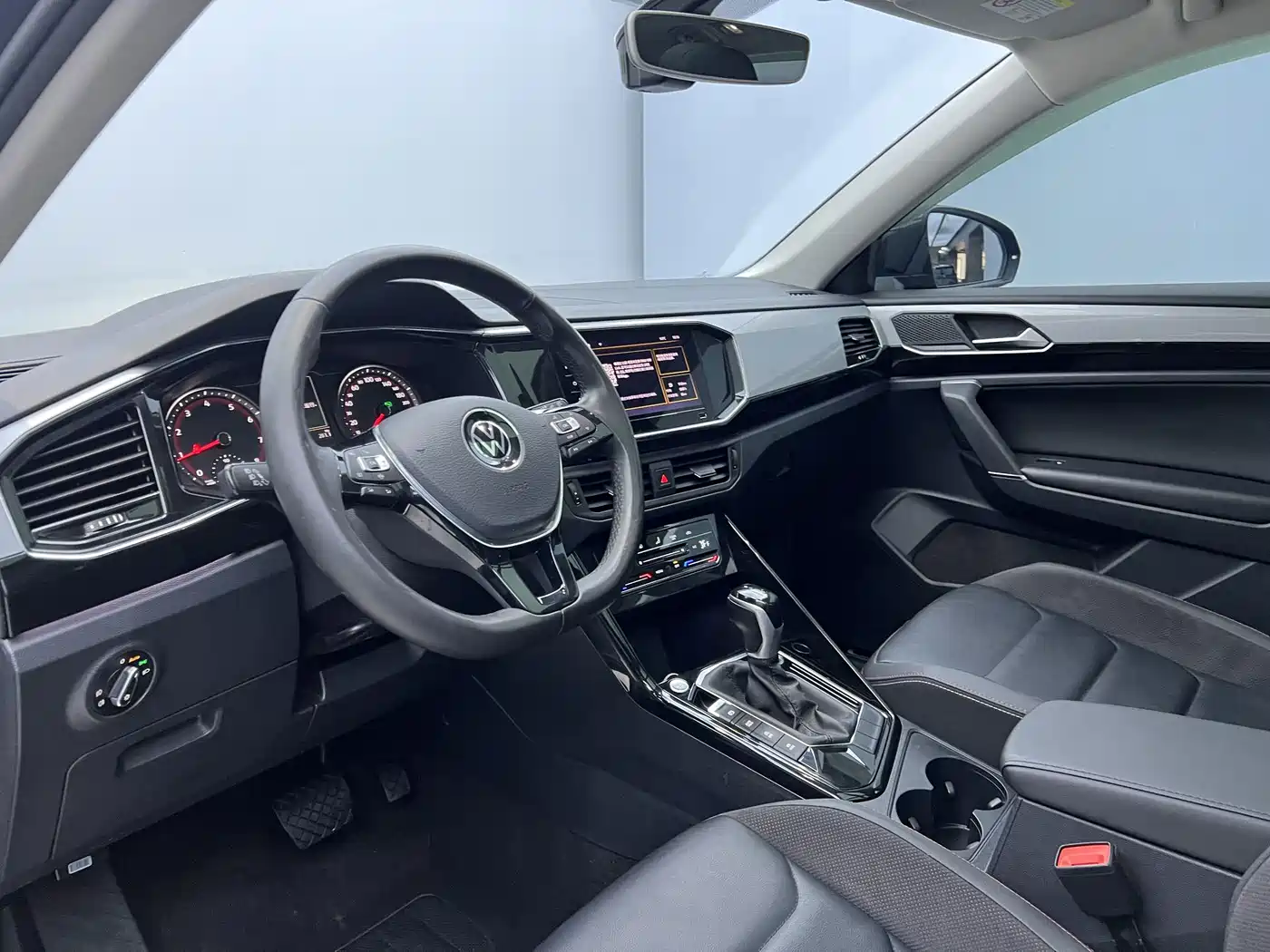 Volkswagen Tayron 2021 330TSI 2WD Luxury Smart Connect Edition фото 10