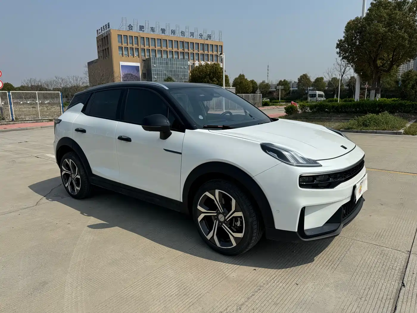 Lynk & Co 06 2023 Remix 1.5T Power Halo фото 3