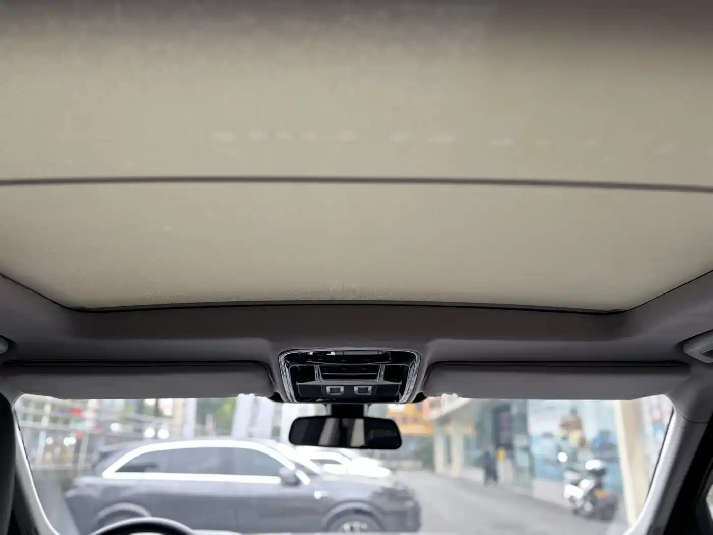 Land Rover Range Rover Sport 2016 Model 3.0 SC V6 SE фото 22