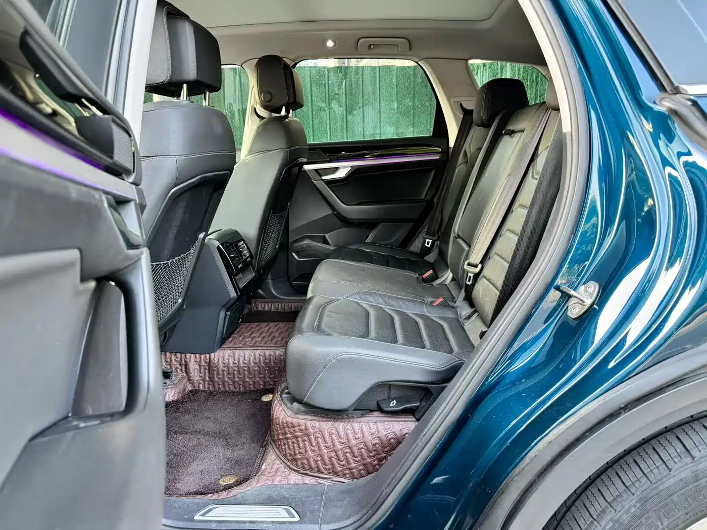 Volkswagen Touareg 2019 2.0TSI Sharp Wing Edition China VI фото 6