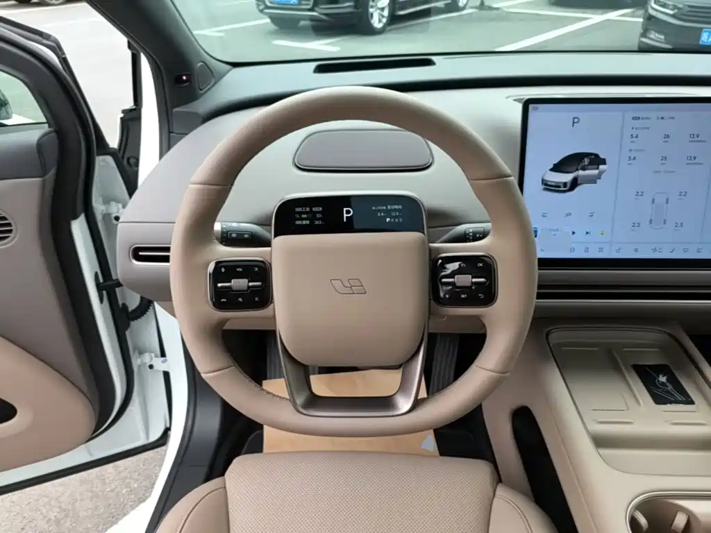 Li Auto i6 2026 2025 2WD Base Model