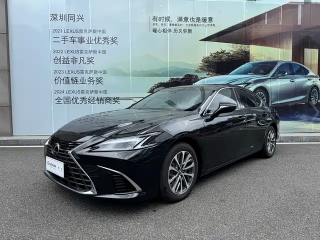  Lexus Lexus ES 2025 300h Ultimate Edition