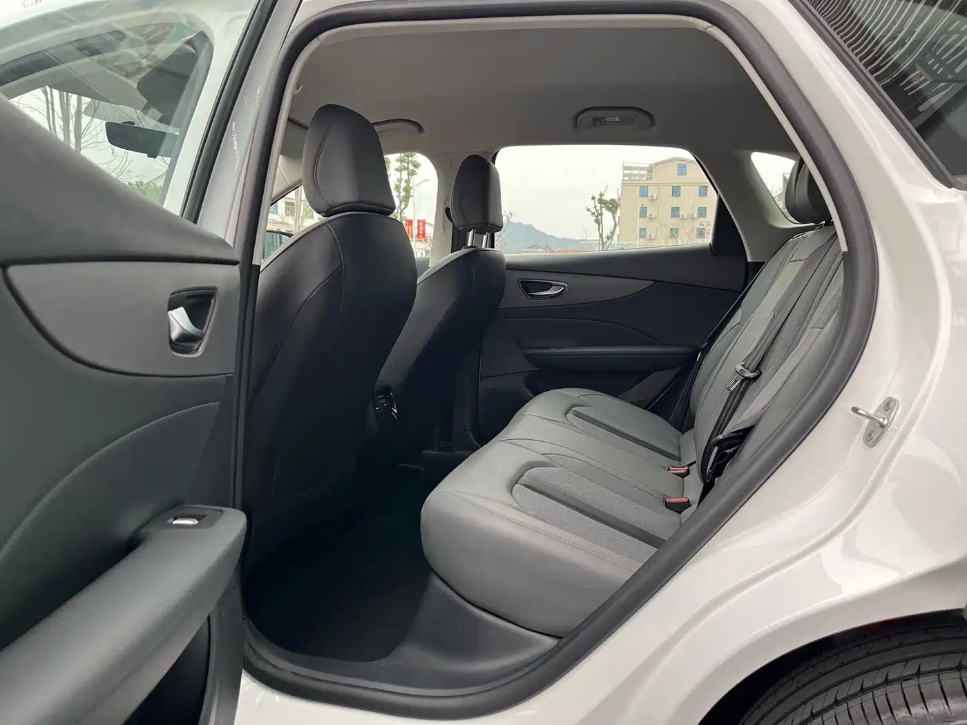MG ES5 2026 2025 425pro RWD Version