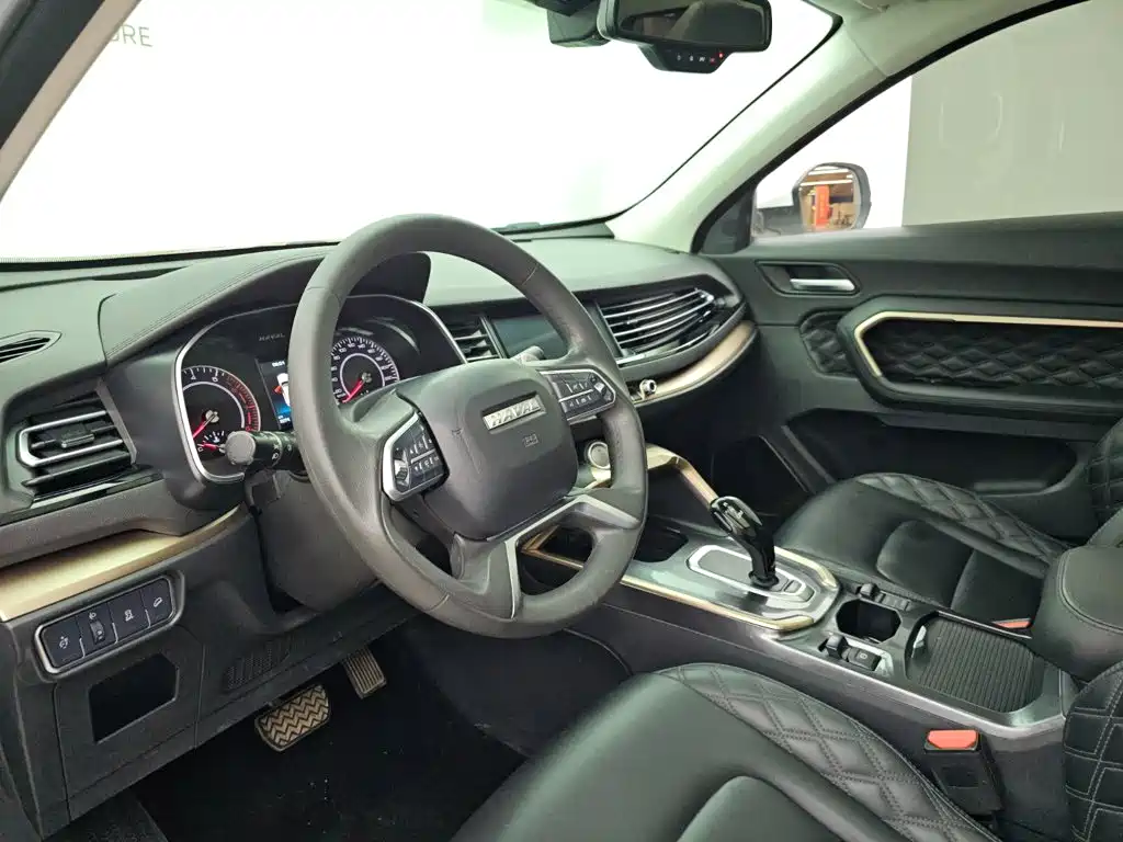 Photo 6 - Haval H6