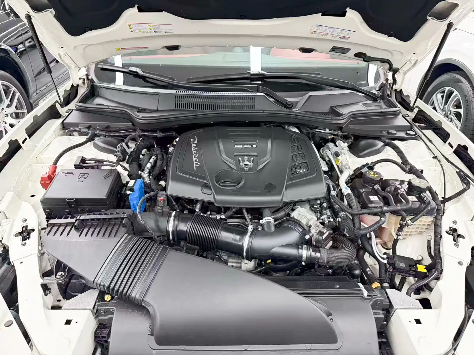 صورة 24 - Maserati Ghibli