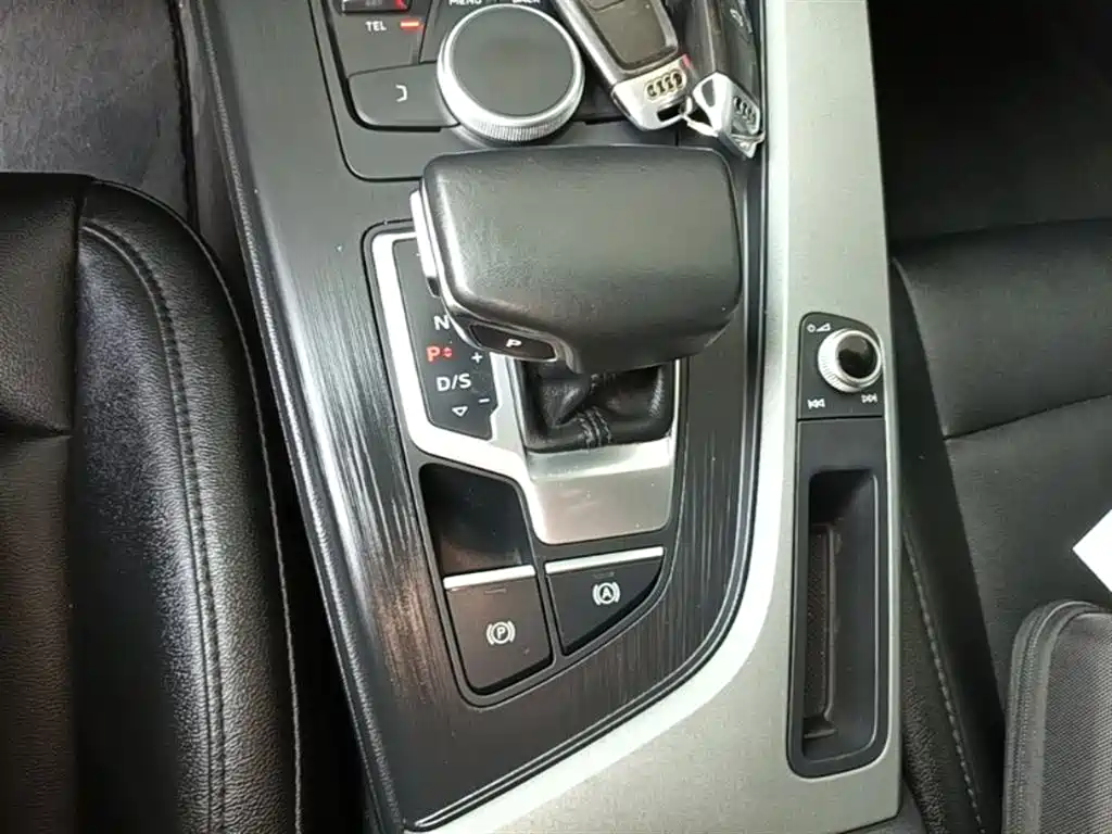 Audi A4L 2018 30th Anniversary 40 TFSI Progressive фото 14